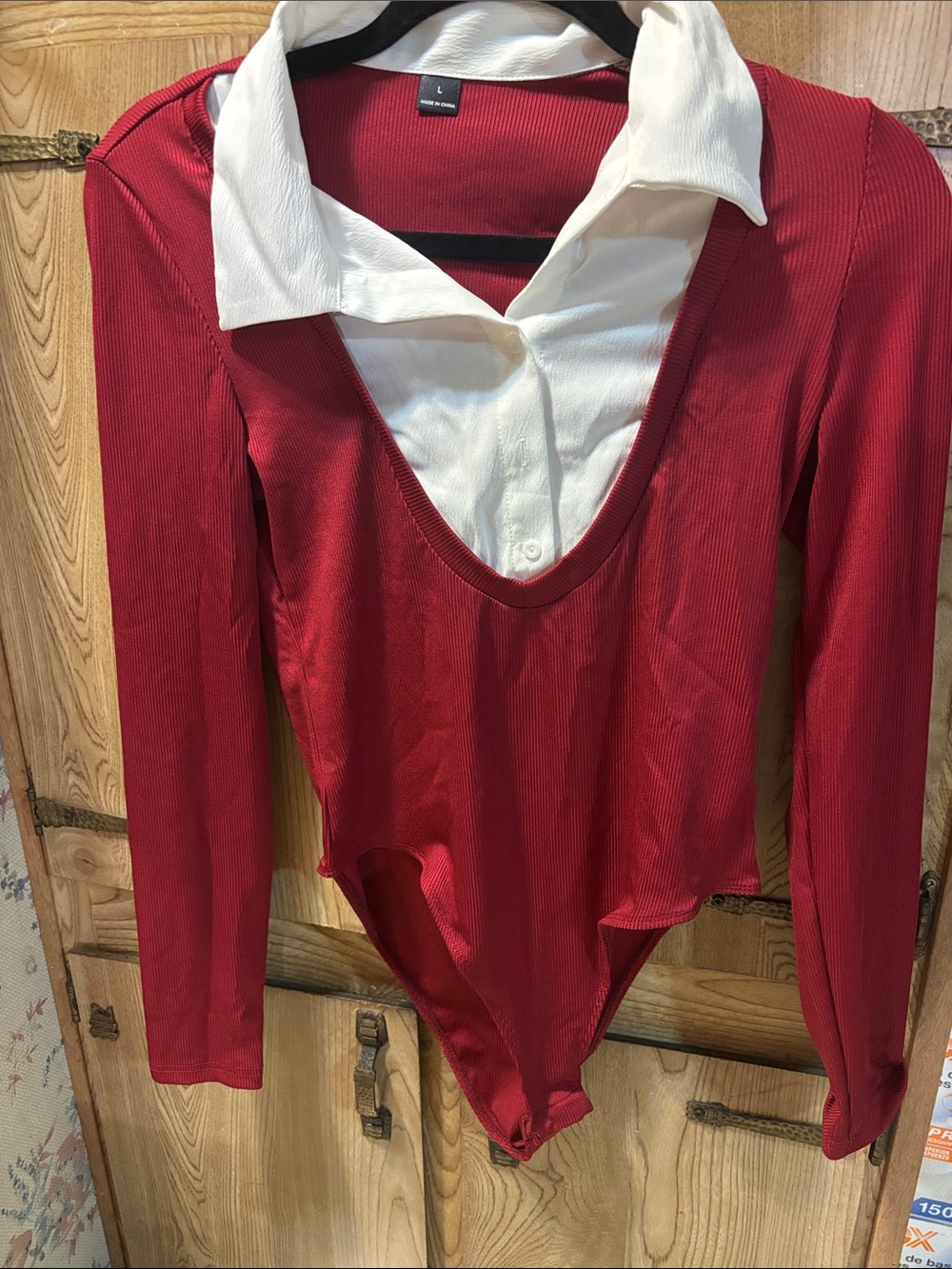 Bodysuit with white collar burgundy